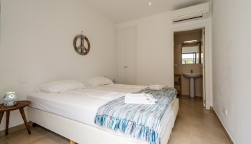 Resa Estates Ibiza sale ted koop Cala Tarida patio townhouse bed 2.JPG